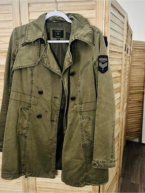 GUESS Women’s Olive Military-Style Field Coat